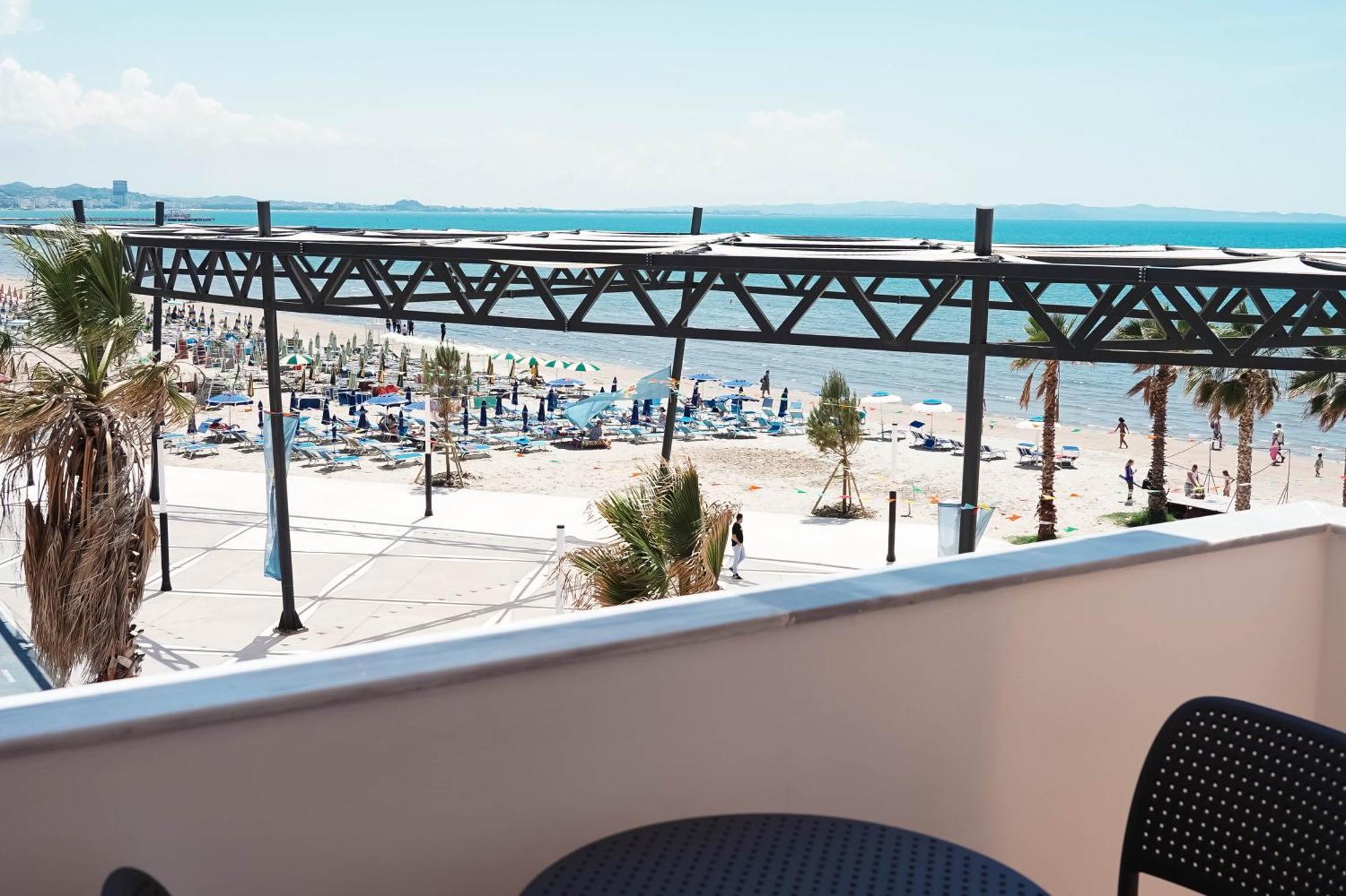 Marina Rooms Durrës Eksteriør bilde