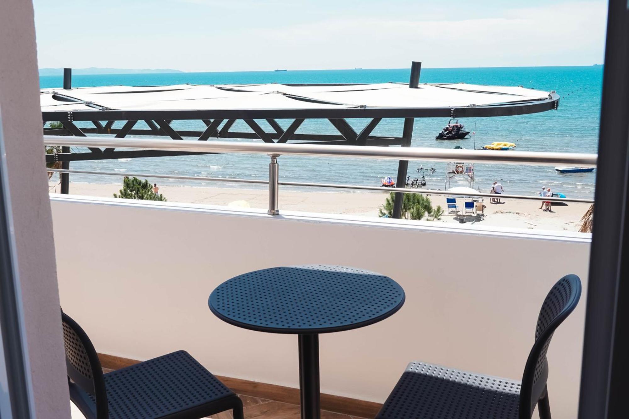 Marina Rooms Durrës Eksteriør bilde