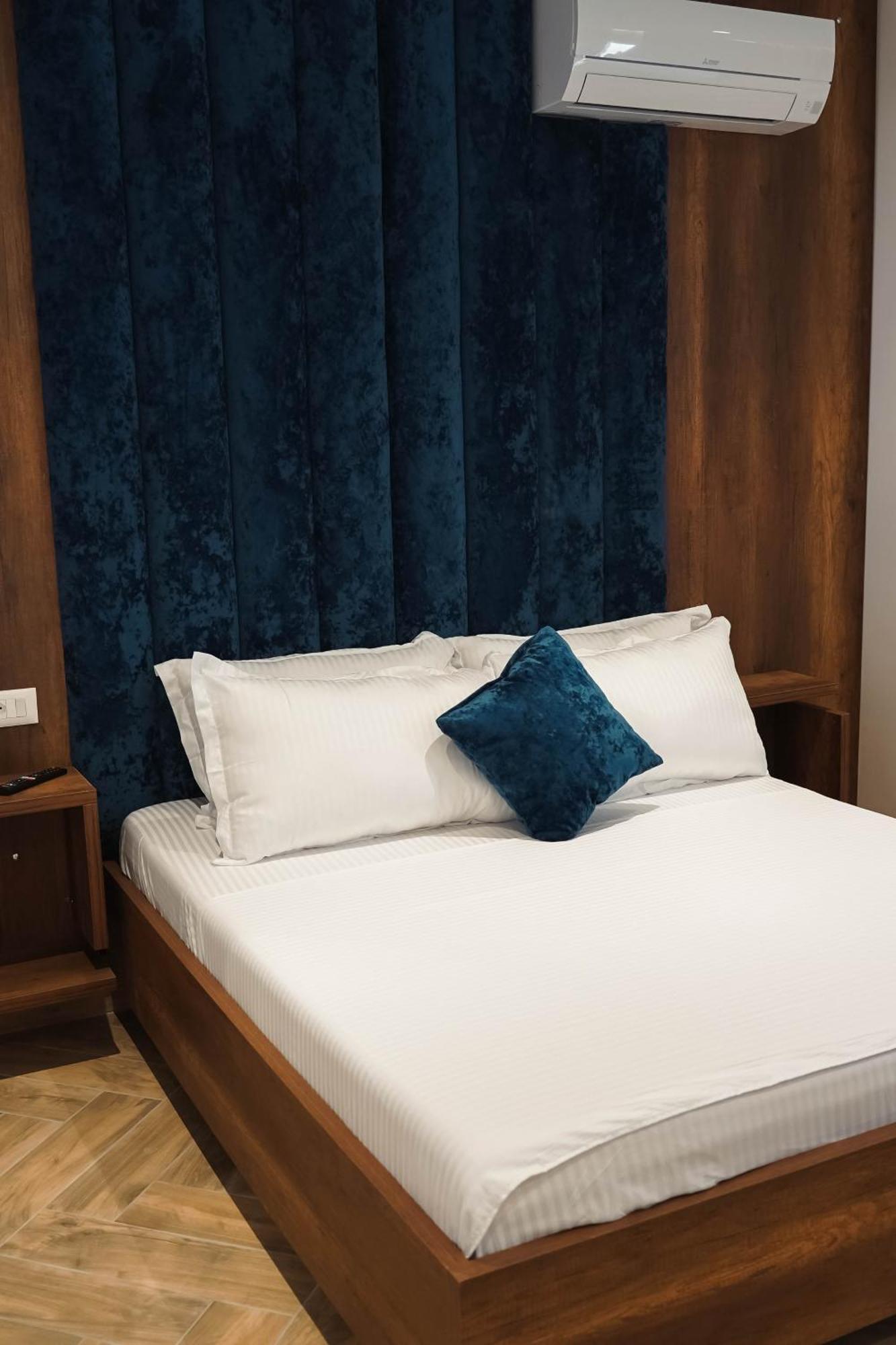 Marina Rooms Durrës Eksteriør bilde