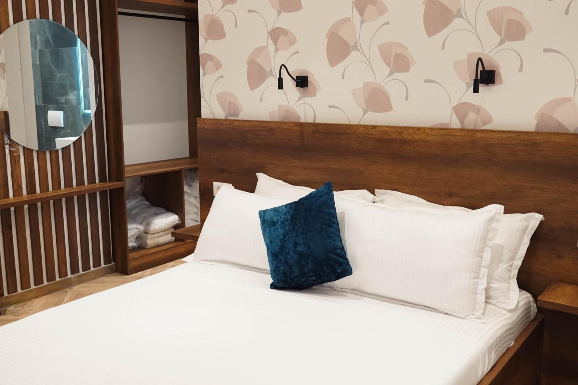 Marina Rooms Durrës Eksteriør bilde